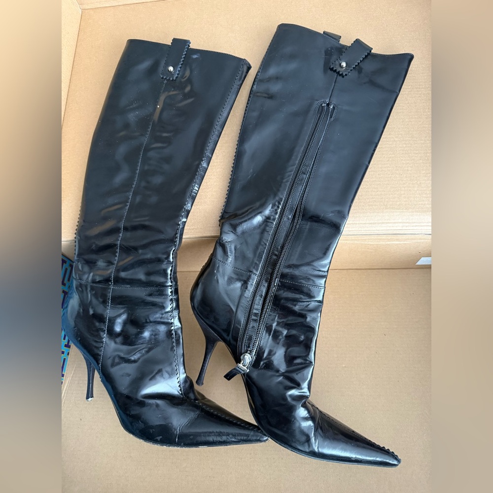 Fendi Black Women's Knee-High Boots - Picture 2 of 12